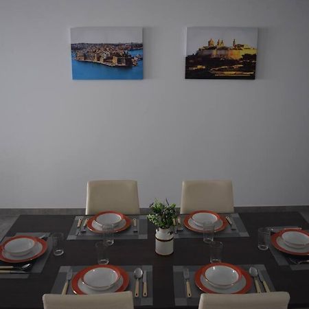 Lovely 3-Bedroom Apartment In L-Iklin Eksteriør bilde
