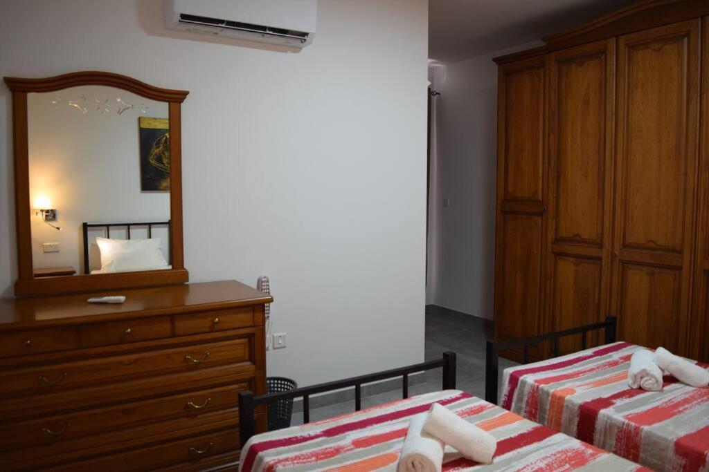 Lovely 3-Bedroom Apartment In L-Iklin Eksteriør bilde